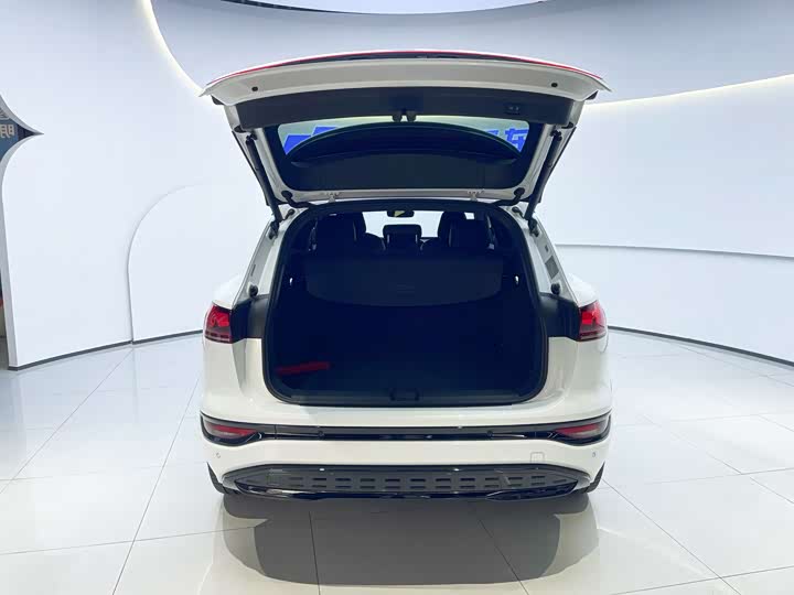 Audi Q6L e-tron 2026 2026款 首发领航版