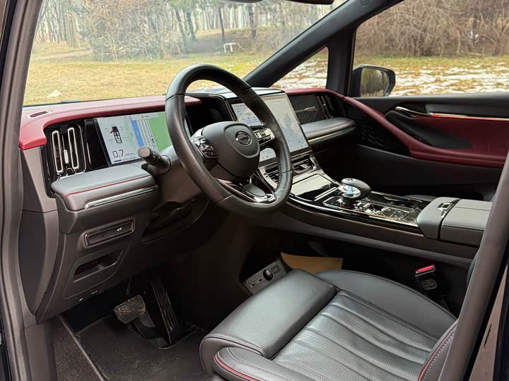 GAC Trumpchi M8 2024 2024款 宗师系列 400T 至尊版