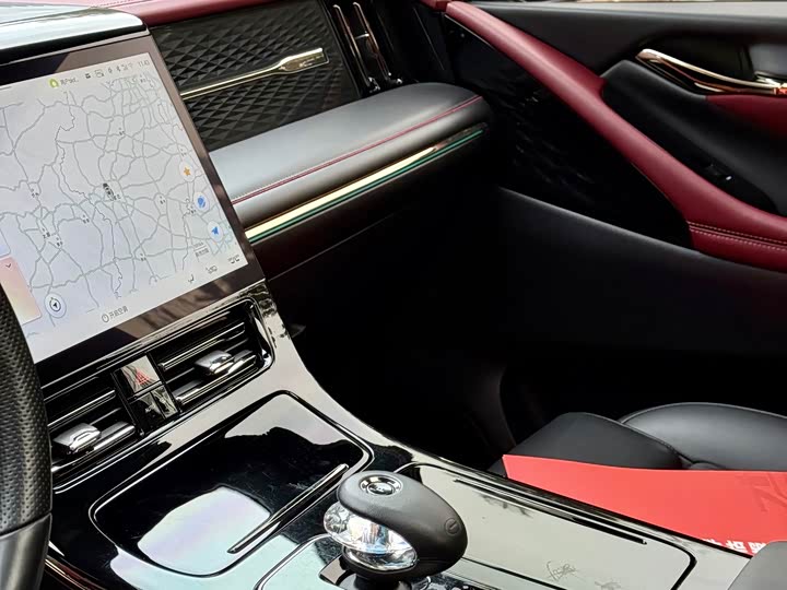 GAC Trumpchi M8 2024 2024款 宗师系列 400T 至尊版