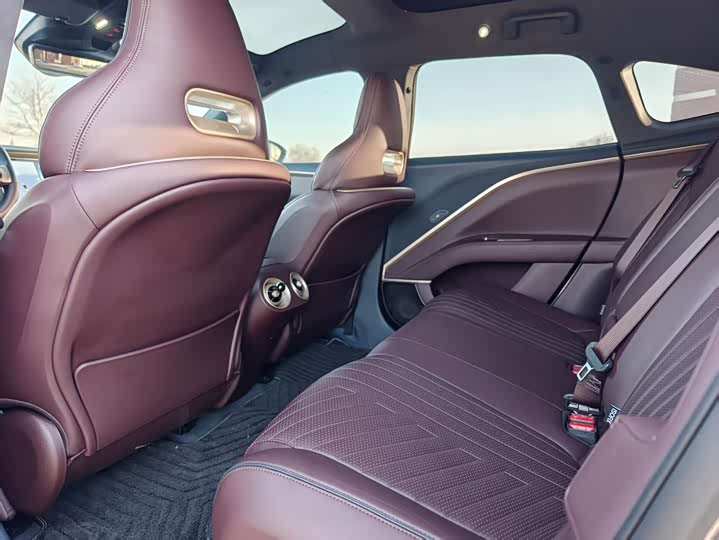 Avatr 11 2023 2023款 鸿蒙 90度 奢享版