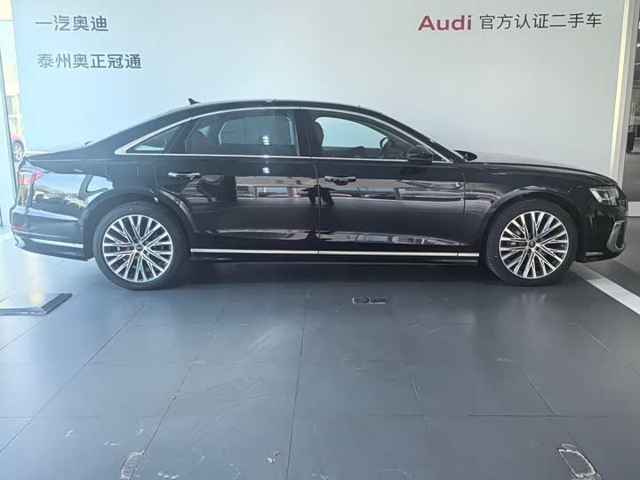 Audi A8 2025 2025款 A8L 50 TFSI quattro 臻选型
