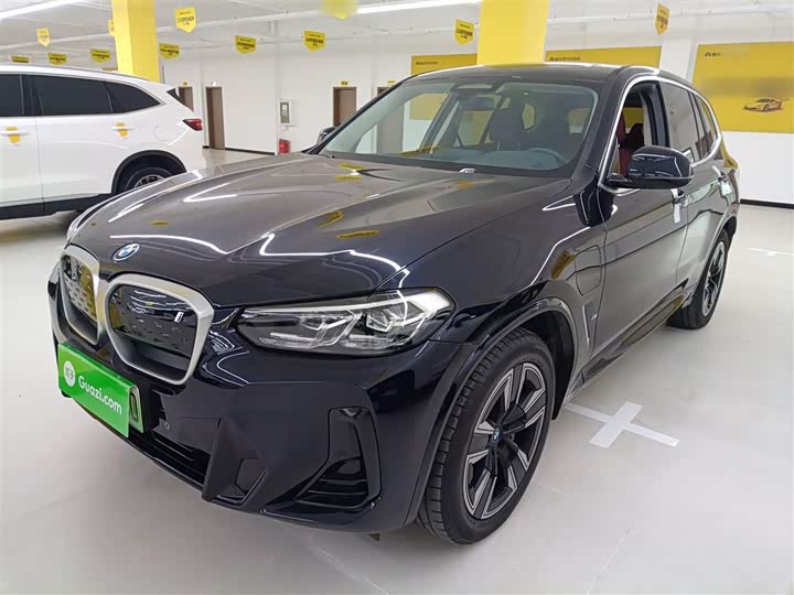 2024 BMW iX3