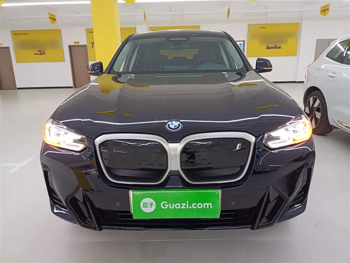 2024 BMW iX3