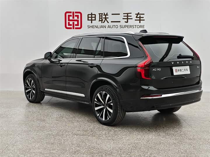 Volvo XC90 2025 2025款 改款 B6 智远豪华版 6座