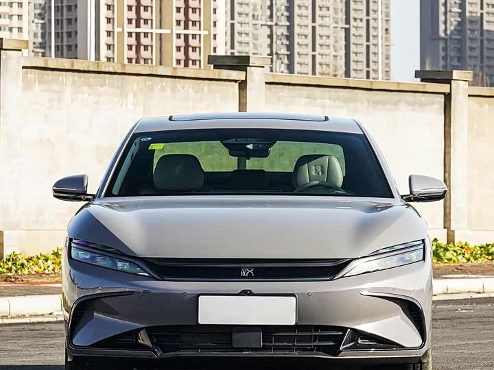 BYD Han 2025 2025款 DM-i 智驾版 125KM尊贵型