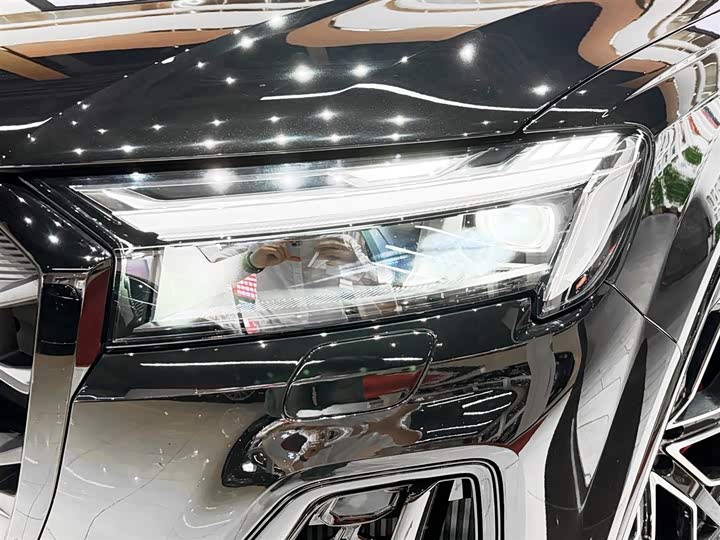 Audi Q7 2025 2025款 55 TFSI quattro S line黑武士型