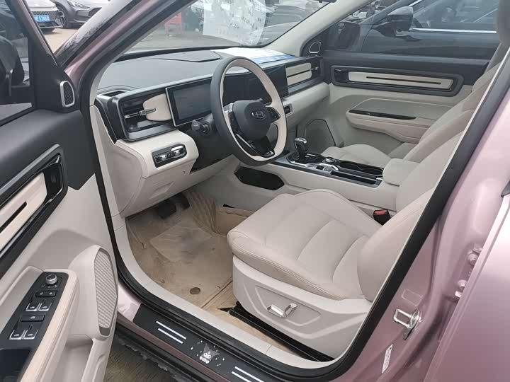 Geely Icon 2023 2023款 1.5TD 巧克力醇巧版