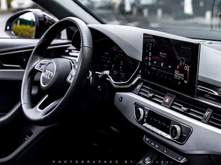 Audi A4 2023 2023款 Avant 40 TFSI 时尚动感型