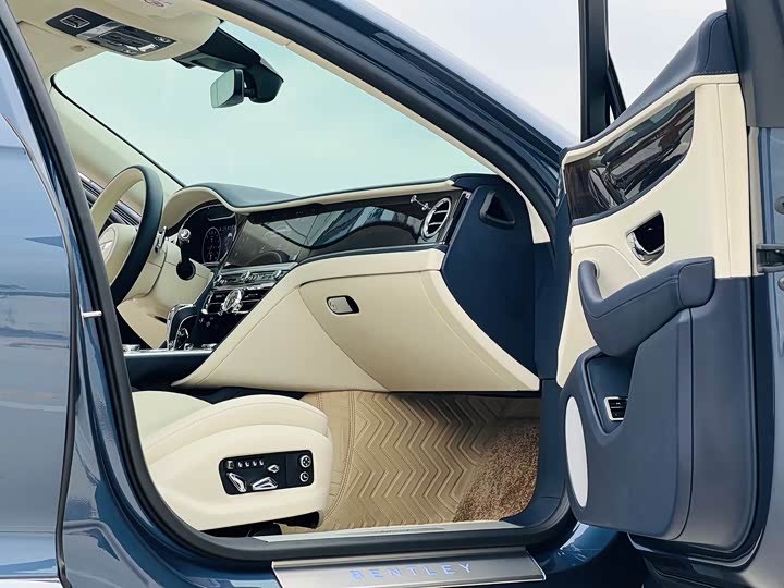 Bentley Flying Spur Hybrid 2022 2022款 2.9T V6 Hybrid