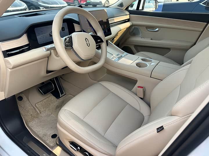 Aito M5 2025 2025款 纯电 Ultra 后驱版