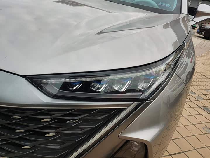 Roewe RX9 2023 2023款 2.0T 四驱越享版