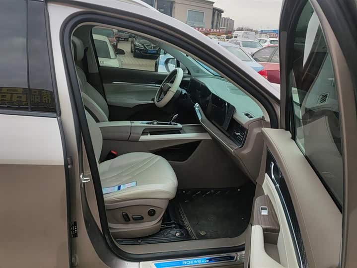 Roewe RX9 2023 2023款 2.0T 四驱越享版