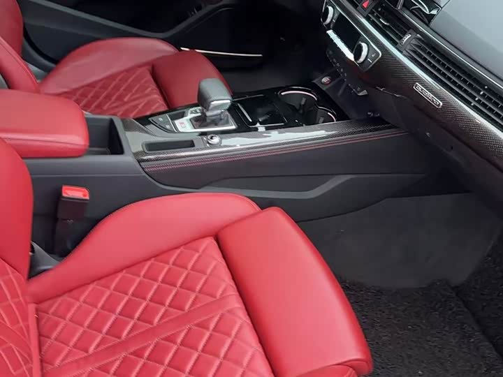 Audi S4 2024 2024款 S4 Avant 3.0TFSI