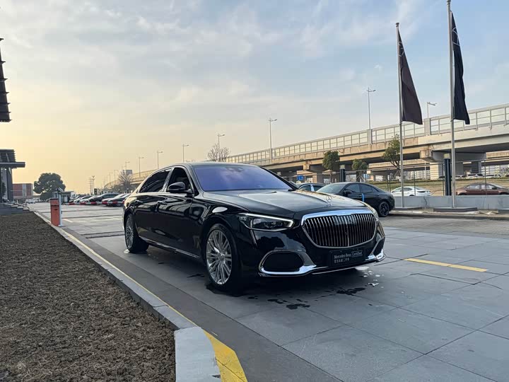 Mercedes-Benz Maybach S-Class Hybrid 2023 2023款 S 580 e