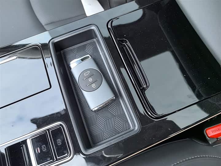 Exeed LX C-DM Hybrid 2022 2022款 1.5TCI-DHT 105KM乘风起版