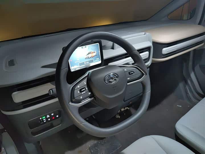 Maxus Dana V1 2025 2025款 低顶 多功能版 42kWh