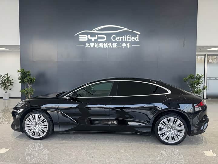 Denza Z9 2024 2024款 1100km 四驱Ultra版