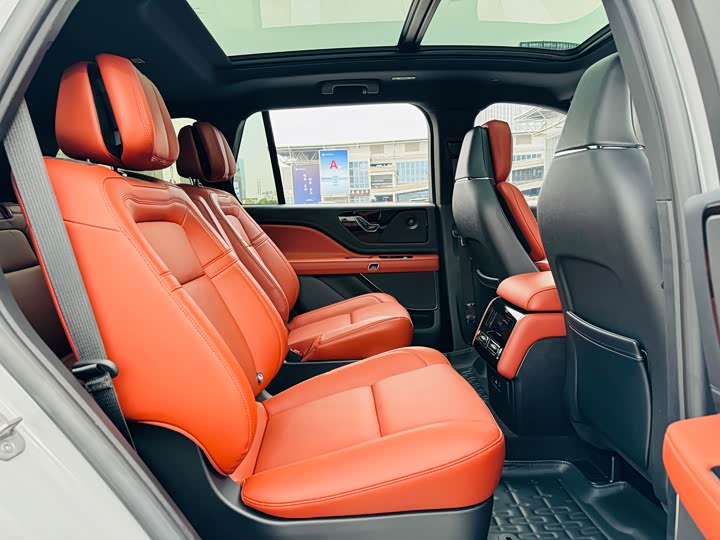 Lincoln Aviator 2024 2024款 3.0T V6 四驱奢雅版 六座