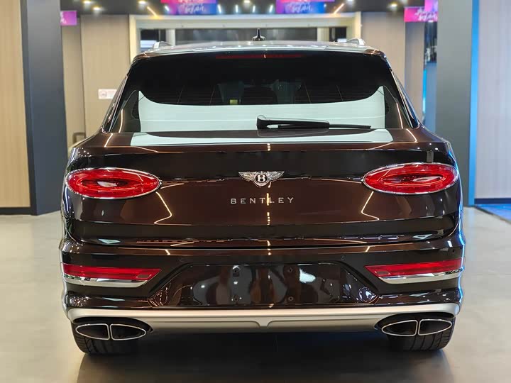 Bentley Bentayga 2023 2023款 4.0T V8 长轴距版