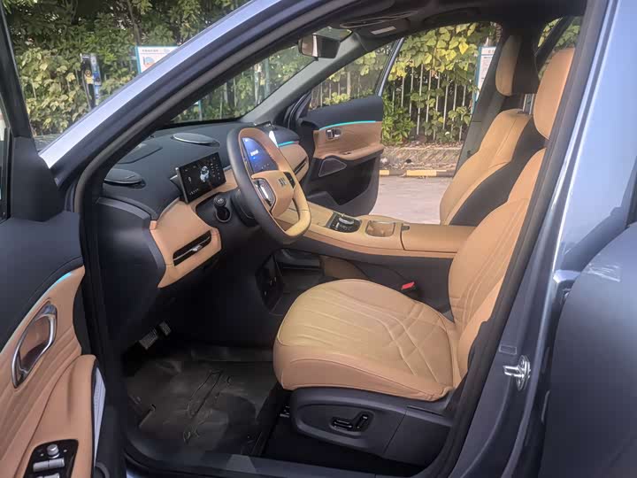 Geely Galaxy Starship 7 2025 2025款 120km 领航版