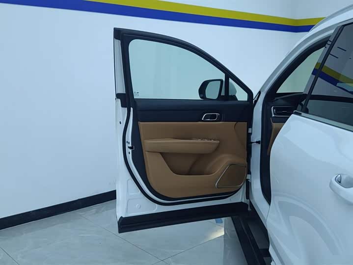 LiXiang One 2021 2021款 增程6座版