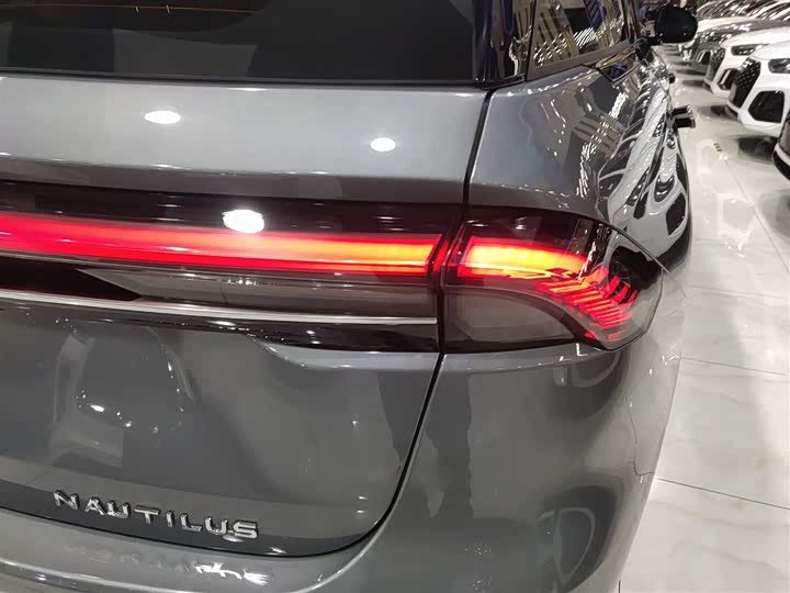 Lincoln Nautilus 2023 2023款 2.0T 四驱尊享版