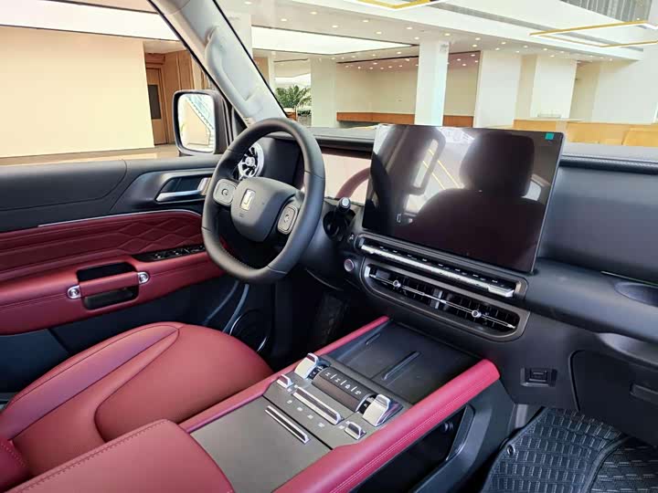 Tank 300 2025 2025款 2.0T 汽油征服者