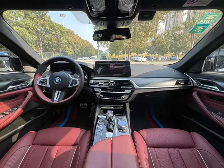 BMW 5 Series Hybrid 2022 2022款 535Le 先锋版M运动套装