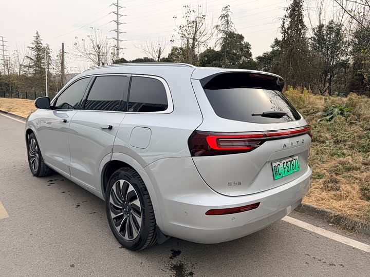 Aito M7 2024 2024款 1.5T 后驱Plus版 5座