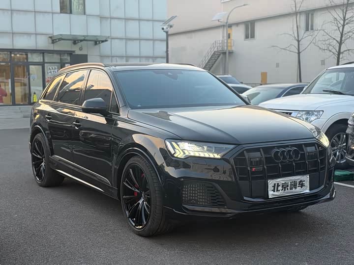 Audi SQ7 2024 2024款 4.0 TFSI 暗夜骑士版