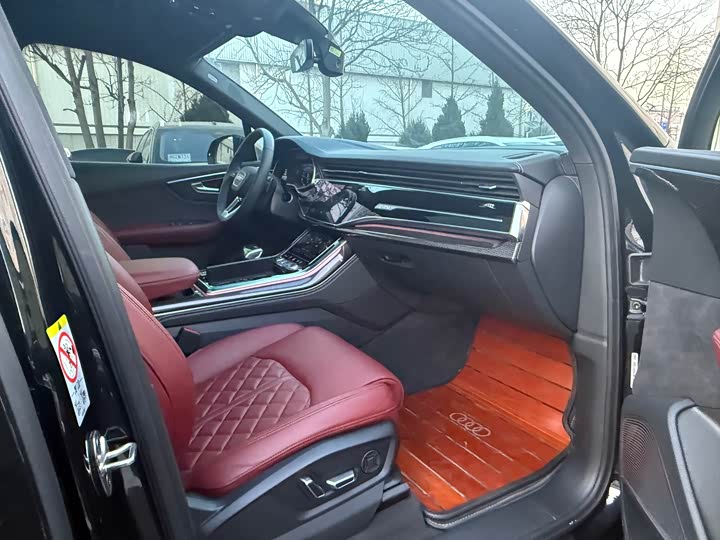 Audi SQ7 2024 2024款 4.0 TFSI 暗夜骑士版