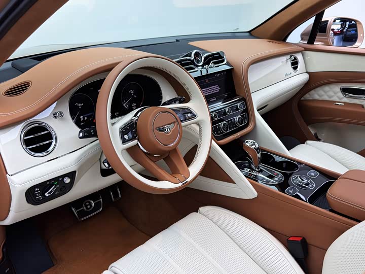 Bentley Bentayga 2024 2024款 4.0T V8 雅度版