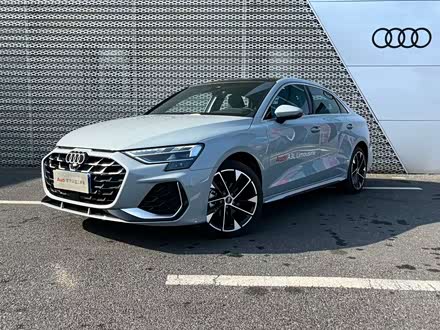 Audi A3 2025 2025款 A3L Limousine 35TFSI 飞驰尊享型