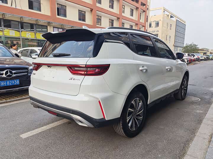 Geely Vision X6 2021 2021款 PRO 1.4T 手动豪华型