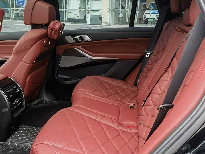 BMW X5 2025 2025款 xDrive 40Li M运动曜夜套装