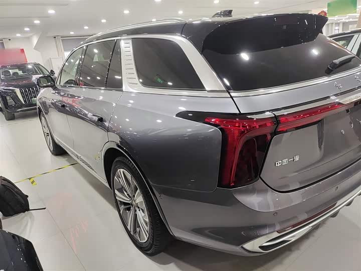 2024 Hongqi E-HS9