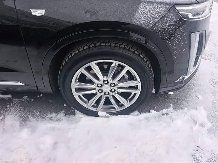 Cadillac XT6 2022 2022款 2.0T 六座四驱豪华型