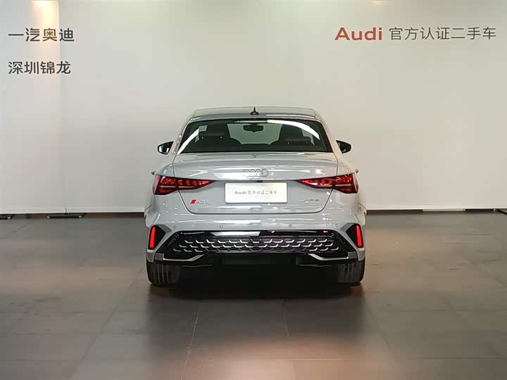 Audi A3 2025 2025款 A3L Limousine 35TFSI 飞驰尊享型