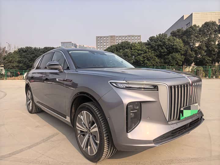 2024 Hongqi E-HS9
