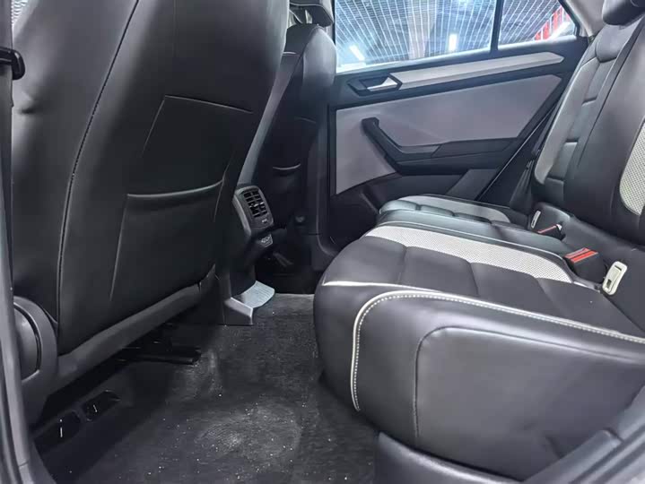 Volkswagen T-Roc 2023 2023款 280TSI DSG两驱时光版