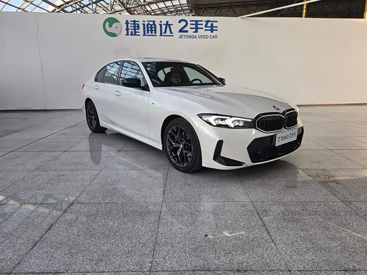 BMW 3 Series 2025 2025款 330i M运动曜夜套装