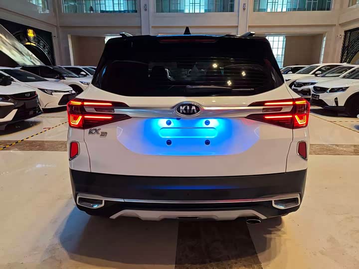 Kia KX3 2021 2021款 1.5L CVT潮流版