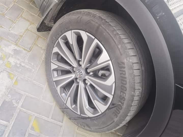 Buick Envision Plus 2024 2024款 昂科威Plus 28T 两驱尊享版