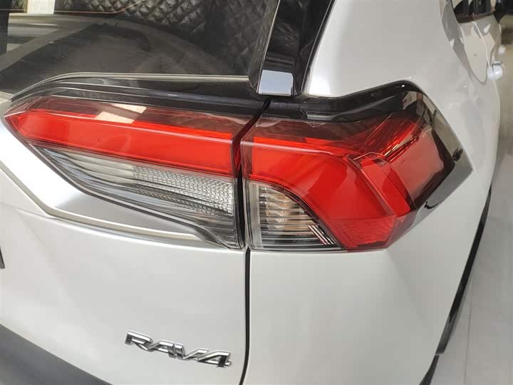 Toyota RAV4 2024 2024款 2.0L CVT两驱风尚Plus版