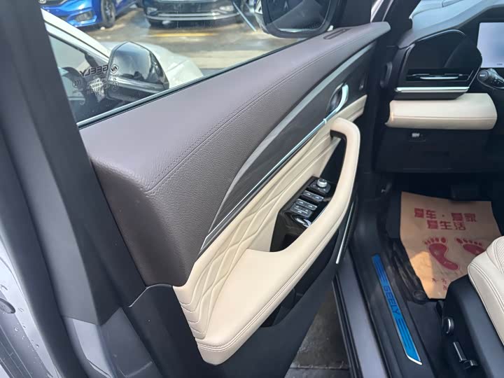 Geely Monjaro 2025 2025款 东方曜 2.0TD 自动今朝版