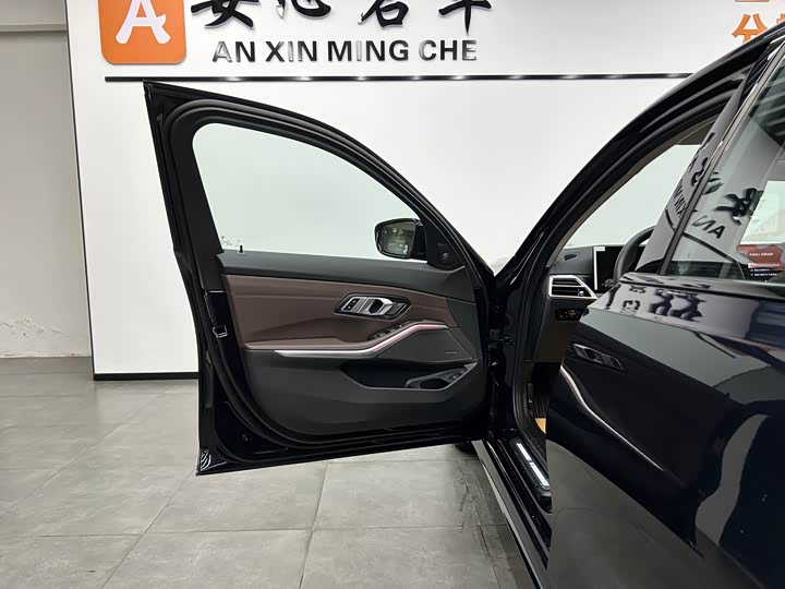 BMW 3 Series 2025 2025款 330Li M运动曜夜套装