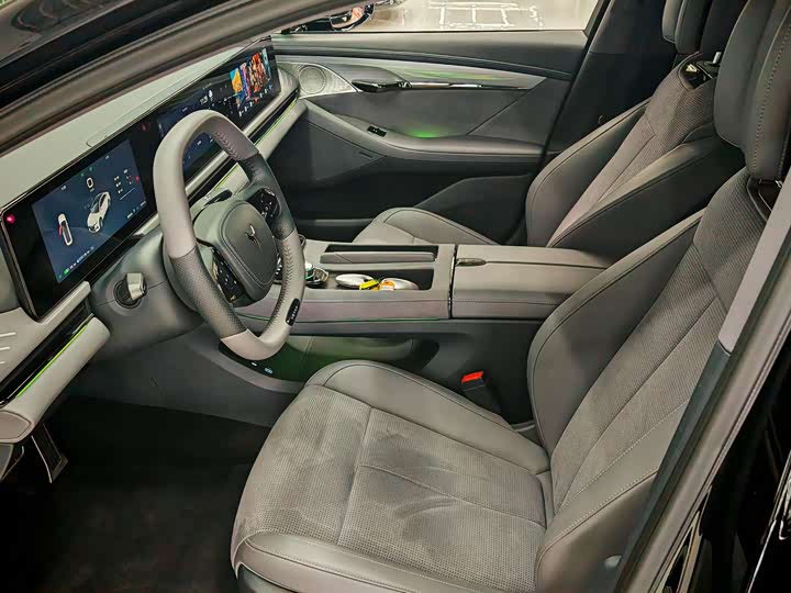 Voyah Passion 2024 2024款 PHEV 四驱超长续航旗舰版