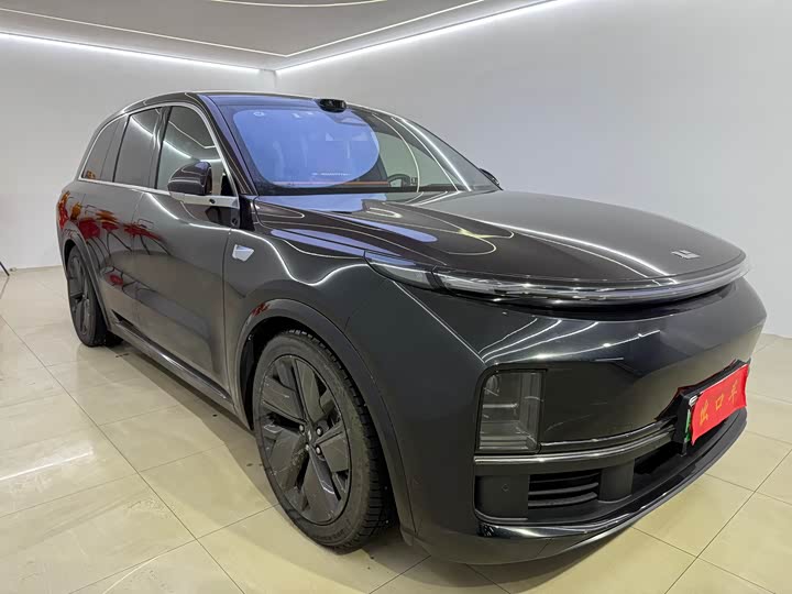 LiXiang L8 2025 2025款 Ultra 智能焕新版