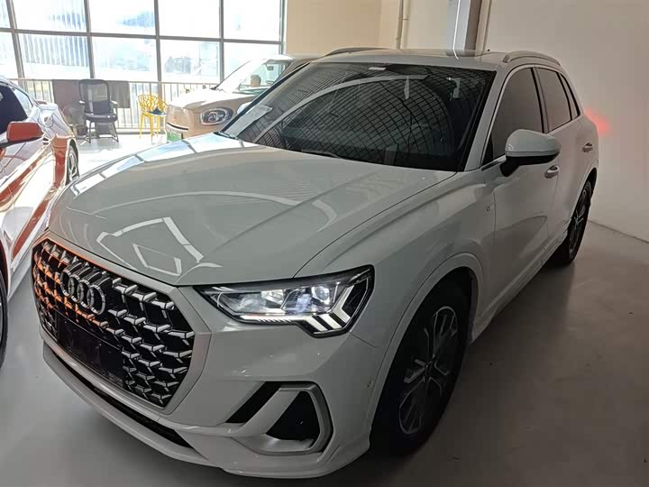 Audi Q3 2024 2024款 40 TFSI 时尚动感型