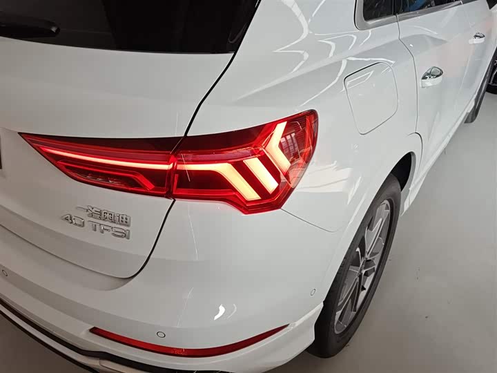 Audi Q3 2024 2024款 40 TFSI 时尚动感型